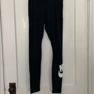 black nike leggings